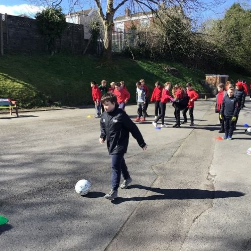 Pel Droed yr Urdd/Urdd football